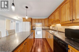 50 Whitlaw Way in Brant, ON - Building Photo - Building Photo