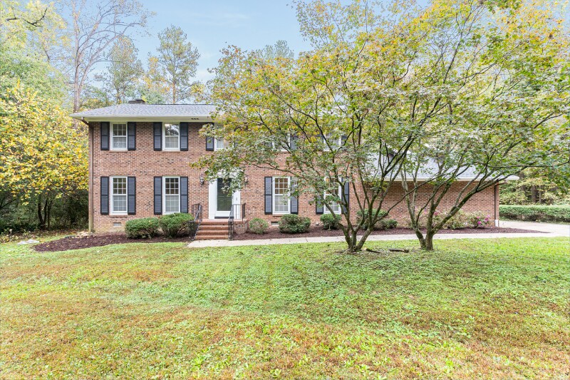 6824 Branton Dr in Cary, NC - Foto de edificio