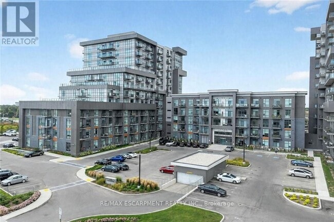 property at 450 Dundas St E