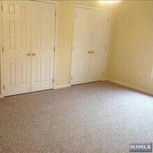 3 Hirschklau Lane in Fair Lawn, NJ - Building Photo - Building Photo