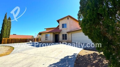 14449 Linden St in Hesperia, CA - Building Photo - Building Photo