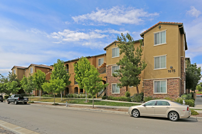 Willow Glen Natomas Apartments in Sacramento, CA - Building Photo - Building Photo