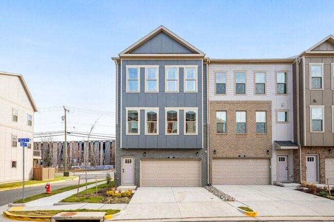 6247 Folly Ln in Alexandria, VA - Building Photo - Building Photo