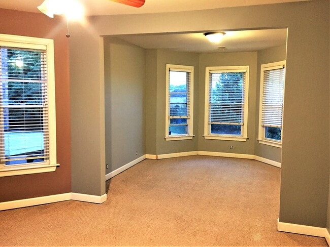 3926 W Byron St in Chicago, IL - Building Photo - Building Photo