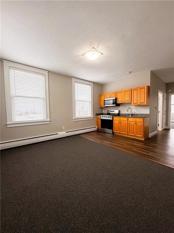 901 Bernon St in Woonsocket, RI - Building Photo - Building Photo