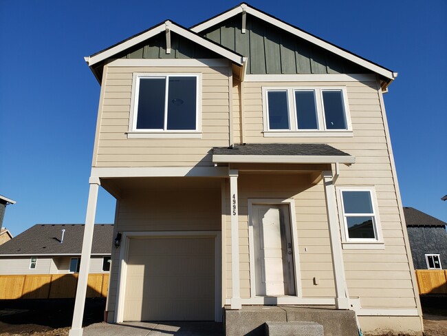 property at 4995 Armstrong Ave NE