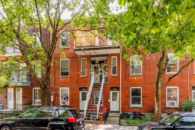 952 Saint-Philippe Rue in Montréal, QC - Building Photo - Primary Photo