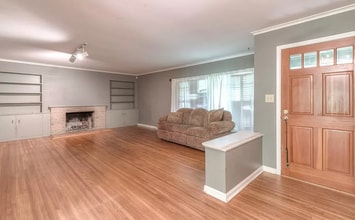 3842 S Trenton Ave in Tulsa, OK - Building Photo - Building Photo