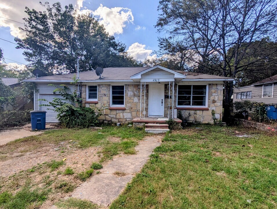 4909 Gum St in North Little Rock, AR - Building Photo