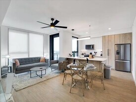 817 N 6th St in Phoenix, AZ - Building Photo