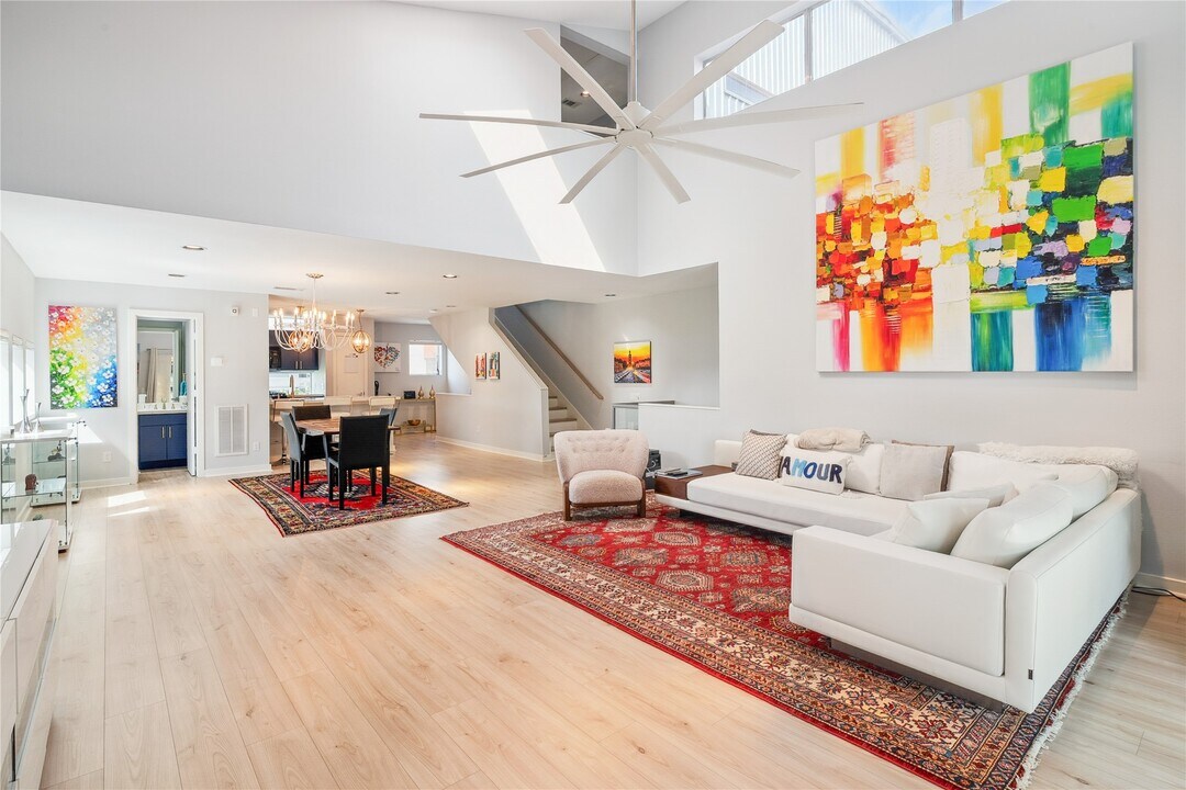2433 Wentworth St in Houston, TX - Building Photo
