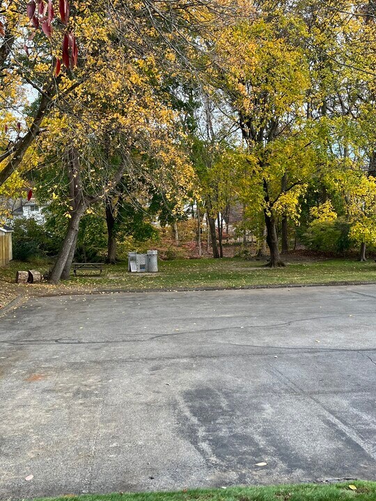 143 Columbus Pl in Stamford, CT - Building Photo