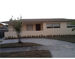 1120 NW 24th Ct in Miami, FL - Building Photo