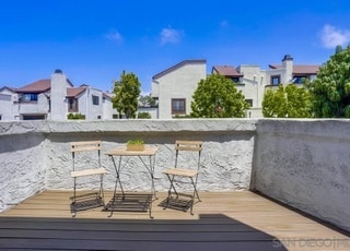 3960 Voltaire St in San Diego, CA - Building Photo - Building Photo