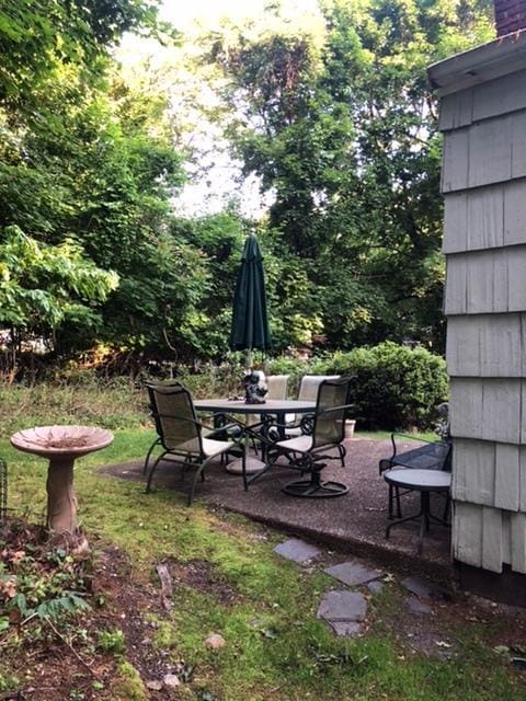 402 Thompson St in Port Jefferson, NY - Building Photo - Building Photo