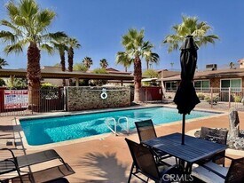 74402 Abronia Trail, Unit 6 in Palm Desert, CA - Building Photo