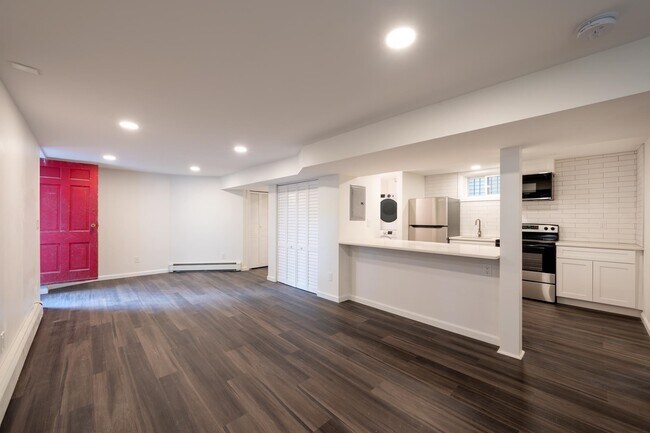 124 Bentley Ave in Jersey City, NJ - Building Photo - Building Photo