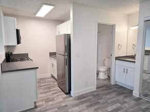 Sierra Park Apartments in Las Vegas, NV - Building Photo - Building Photo