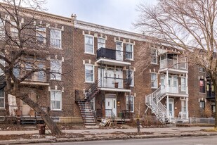 5262-5270 Papineau Av in Montréal, QC - Building Photo