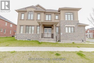 396 Boyd Ln in Milton, ON - Building Photo - Building Photo