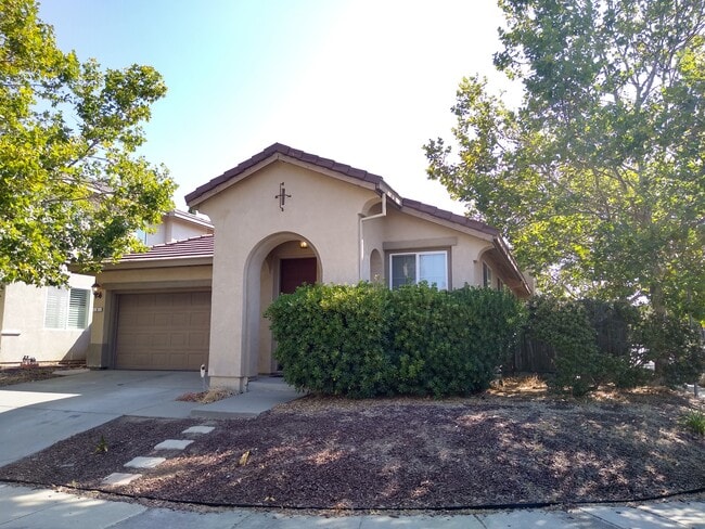 property at 4 Great Egret Ct