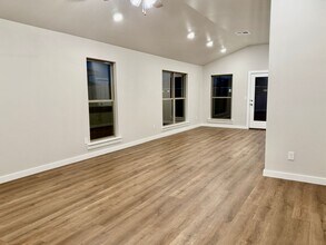 1314 N Colton Ave in Lubbock, TX - Building Photo - Building Photo