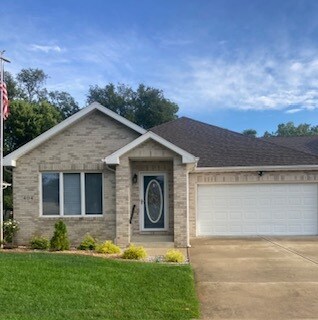 property at 404 9th Cir SE