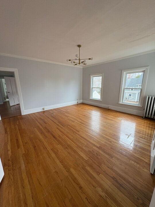 149 Pearl St in Enfield, CT - Building Photo