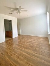8925 Wiley Way in Austin, TX - Building Photo - Building Photo