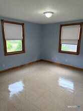 5 Stoughton Rd in Southington, CT - Building Photo - Building Photo