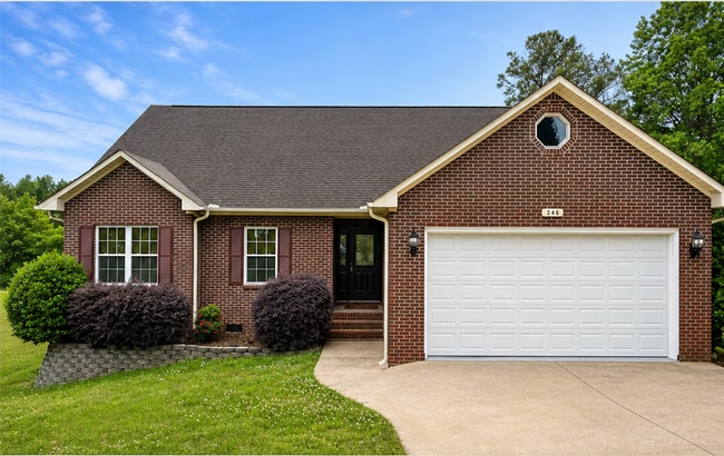 property at 246 Lynhaven Dr