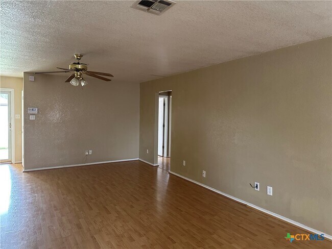 4305 Bowles Dr in Killeen, TX - Building Photo - Building Photo