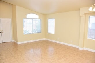 7881 W Rainshower Dr in Las Vegas, NV - Building Photo - Building Photo