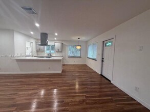 1538 NE 5th Ave in Fort Lauderdale, FL - Building Photo - Building Photo