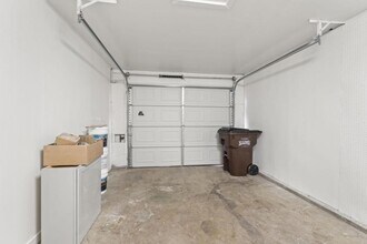 4142 Meadowdale Dr in Dayton, OH - Building Photo - Building Photo