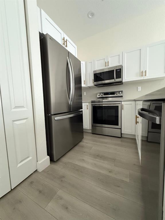 705 SW 147th Ave in Pembroke Pines, FL - Building Photo - Building Photo