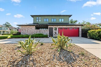3610 Oak Forest Dr in Houston, TX - Building Photo - Building Photo