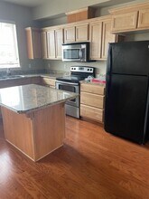 818 Overcup St in Medford, OR - Building Photo - Building Photo