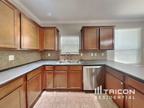 715 Celosia in San Antonio, TX - Building Photo - Building Photo