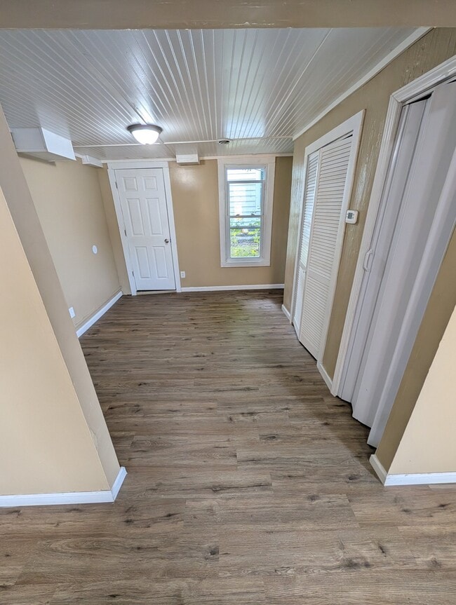 property at 317 W 23rd St