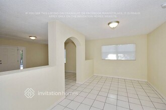 1333 Pleasantview Dr in Apopka, FL - Foto de edificio - Building Photo