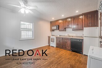 1309 W 36th Pl in Los Angeles, CA - Foto de edificio - Building Photo