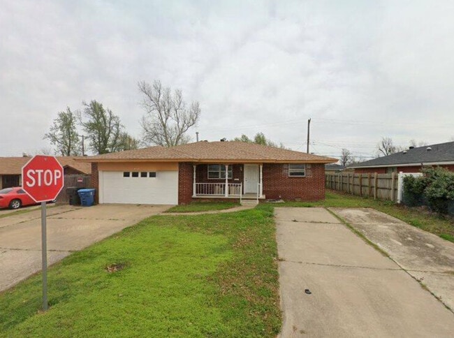 property at 3112 N Viewpoint Dr
