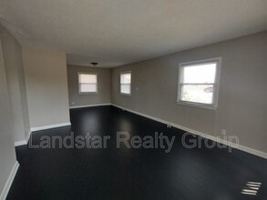 5611 Johnsontown Rd in Louisville, KY - Building Photo - Building Photo