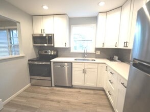 2602 Central St in Evanston, IL - Building Photo - Building Photo