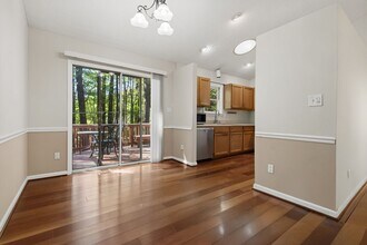 106 Laura May Ln in Chapel Hill, NC - Building Photo - Building Photo