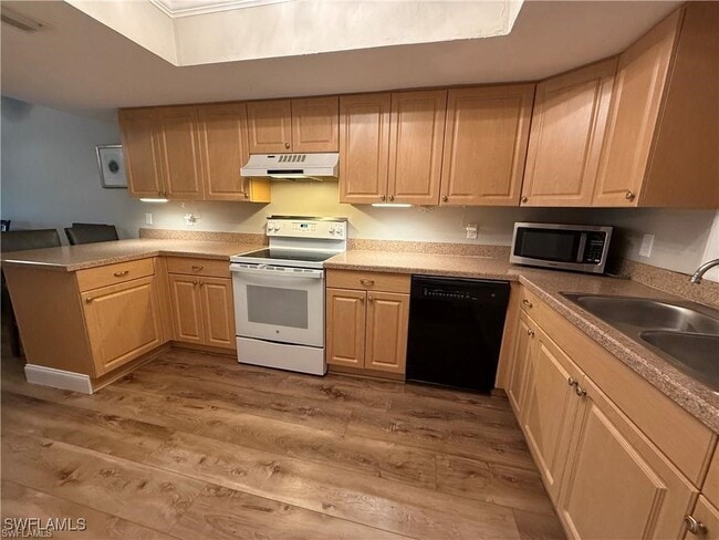 10022 Oxfordshire Ln SW in Ft. Myers, FL - Building Photo - Building Photo
