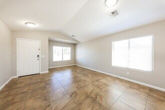 3876 S Shiloh Way in Gilbert, AZ - Building Photo - Building Photo