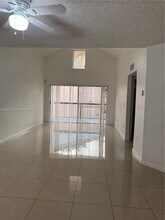 6284 NW 186th St in Hialeah, FL - Building Photo - Building Photo