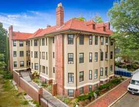 19-21 Agassiz St in Cambridge, MA - Foto de edificio - Building Photo